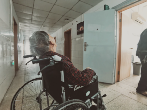 Indoor Air Quality for Seniors: Tips to Improve in Palm Beach 
