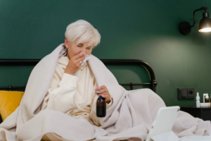 Walking Pneumonia in Seniors in Broward: Causes & Symptoms